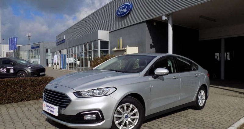 Ford Mondeo cena 88888 przebieg: 59700, rok produkcji 2020 z Szczecin małe 704